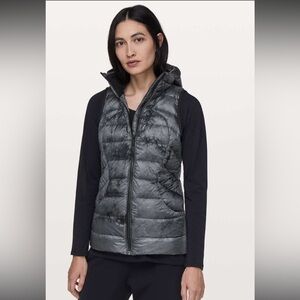 Size 2 Lululemon Pack it Down Vest , diamond dye melanite black